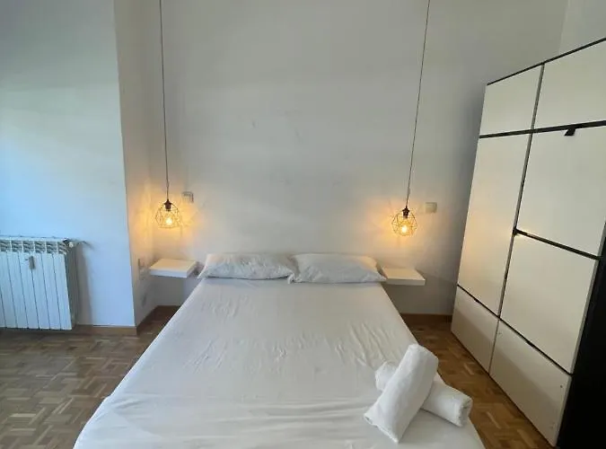 Hermosilla Rooms